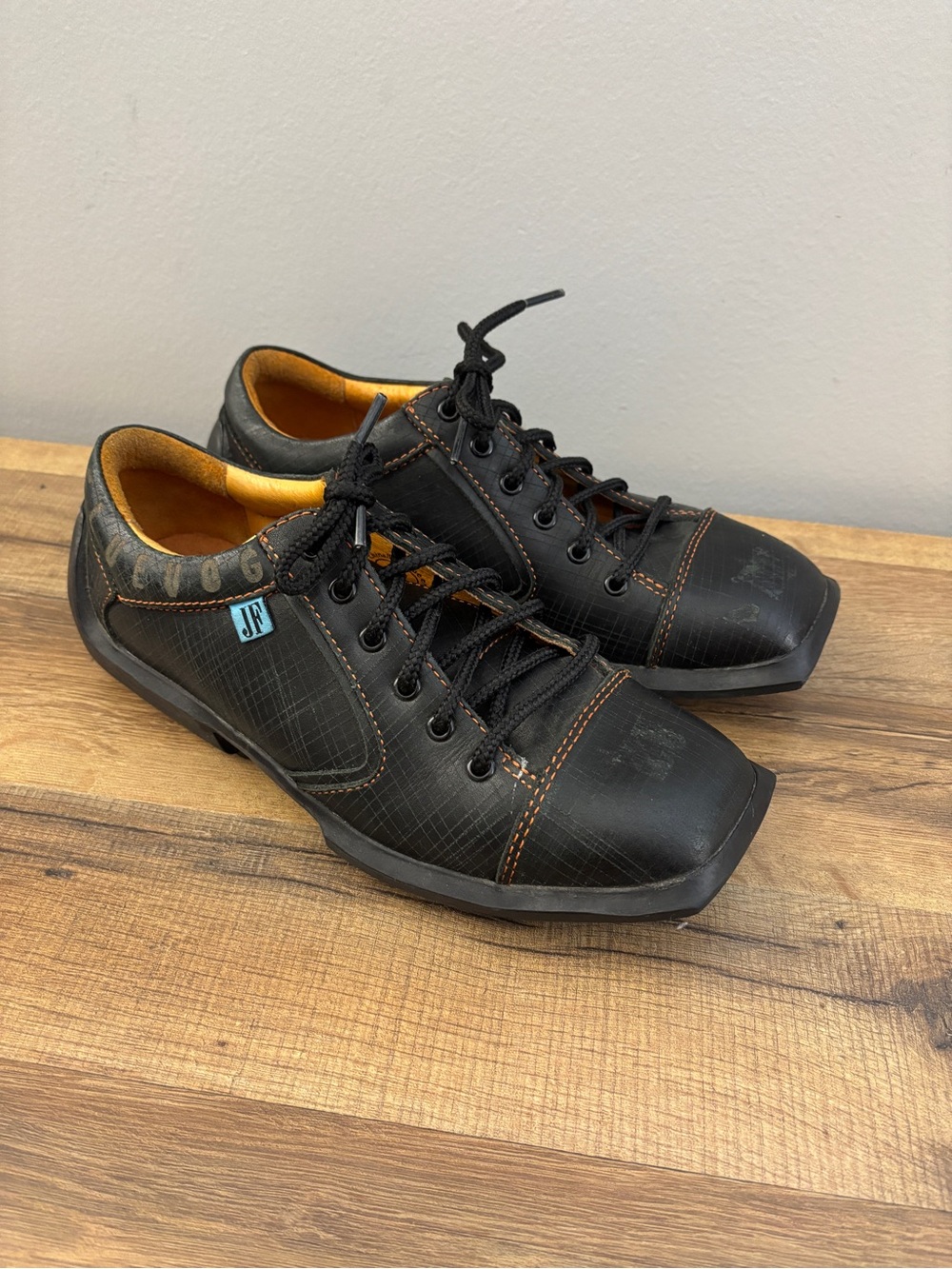 John Fluevog Future Angel Will Padded Gibson Lace Up Oxford Shoes Black